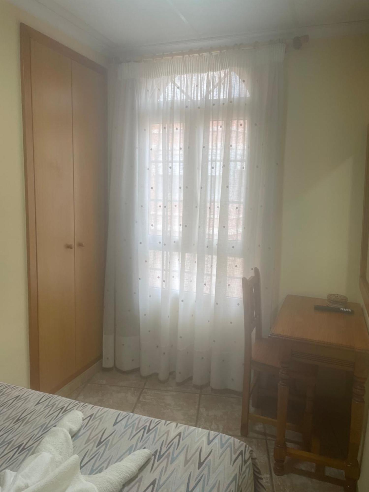 A Pousada La Posá Villar del Arzobispo Exterior foto